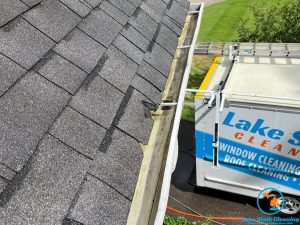 Gutter Cleaning in Lake Orion MI Lake State Cleaning